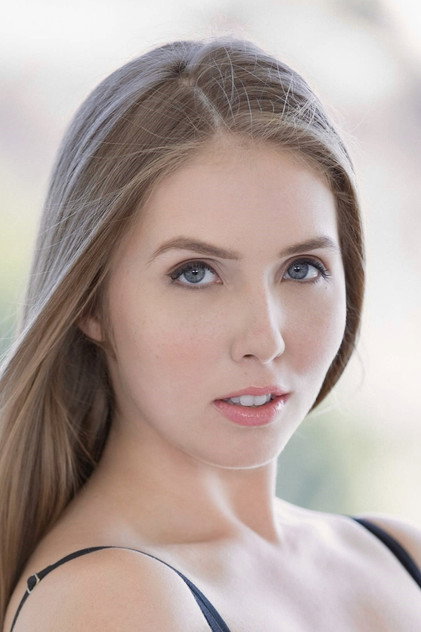 Lena Paul photo 11