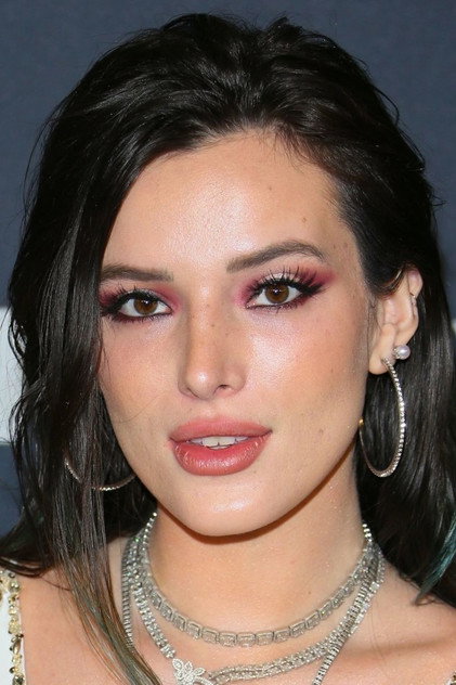 Bella Thorne - 5