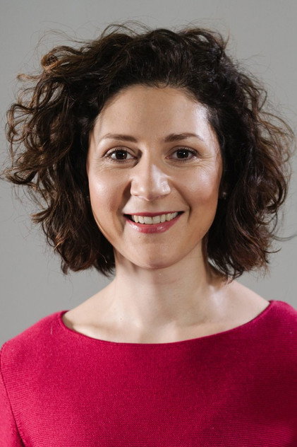 Martha Issová - 5