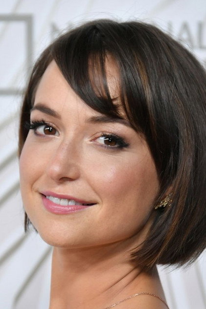 Milana Vayntrub - 11