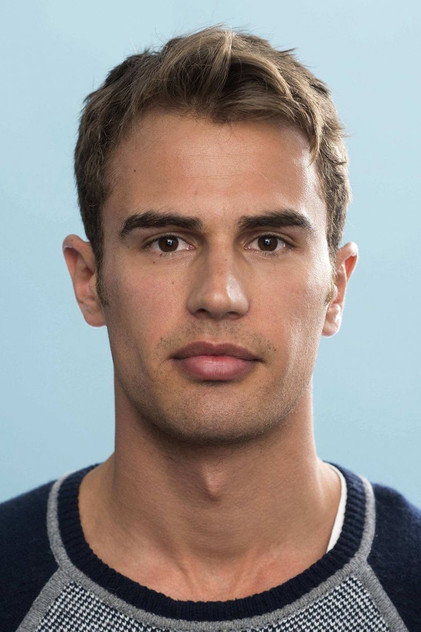 Theo James - 12