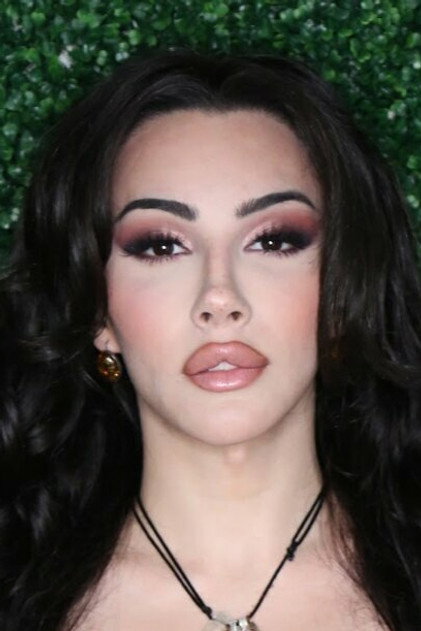 Ariel Demure photo 9