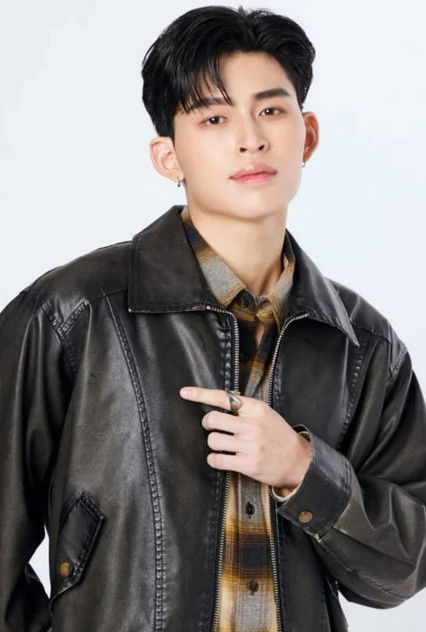 Foto Naravit Lertratkosum