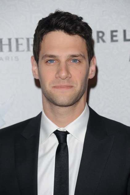 Justin Bartha - 8