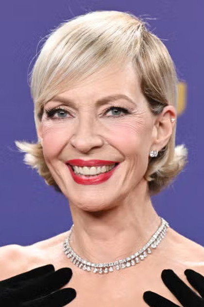 Allison Janney - 4