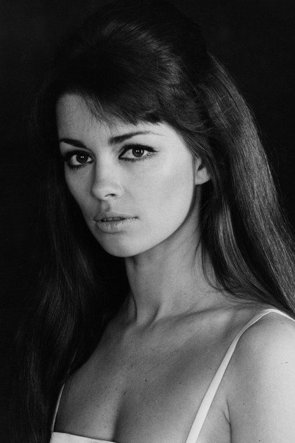 Astrid Heeren photo 4