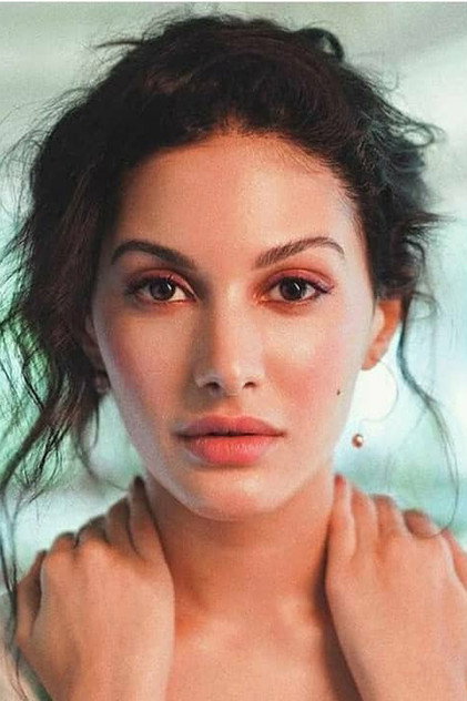 Amyra Dastur photo 2
