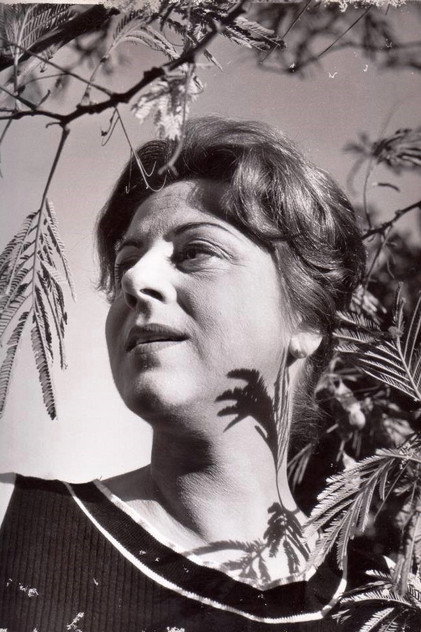 Mary Aroni photo 5