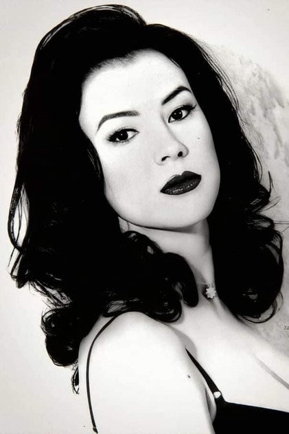 Jennifer Tilly photo 9