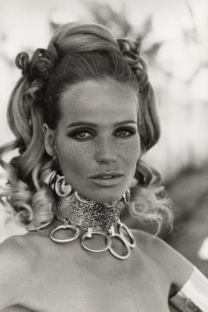 Veruschka von Lehndorff photo 3