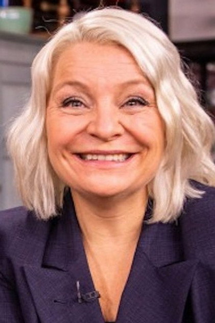 Signe Lindkvist - 13