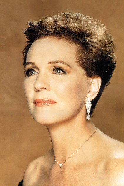 Julie Andrews photo 7