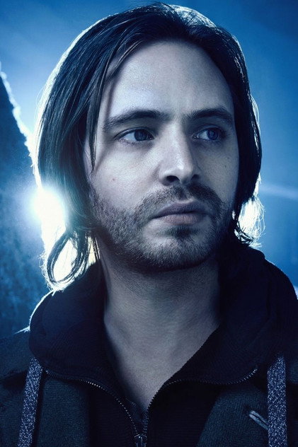 Aaron Stanford - 5