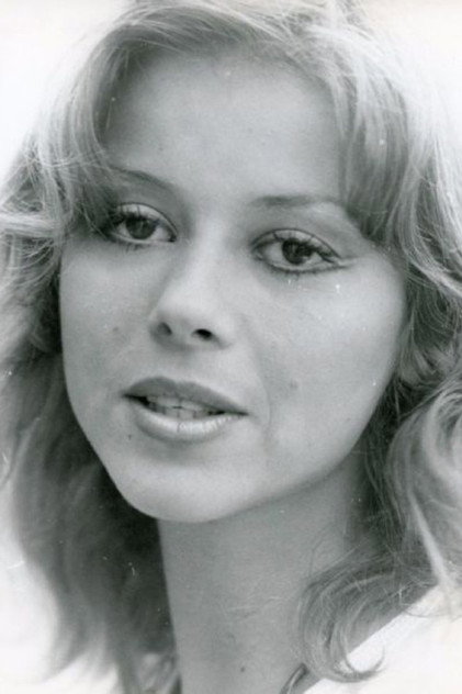 Martine Kelly photo 3