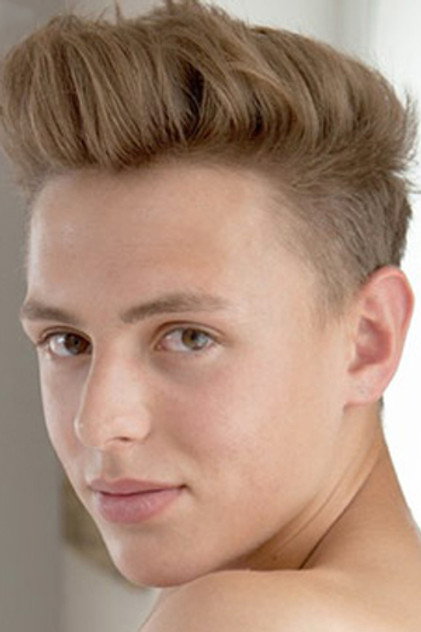 Justin Saradon photo 3