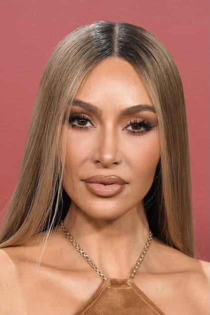 Kim Kardashian - 19