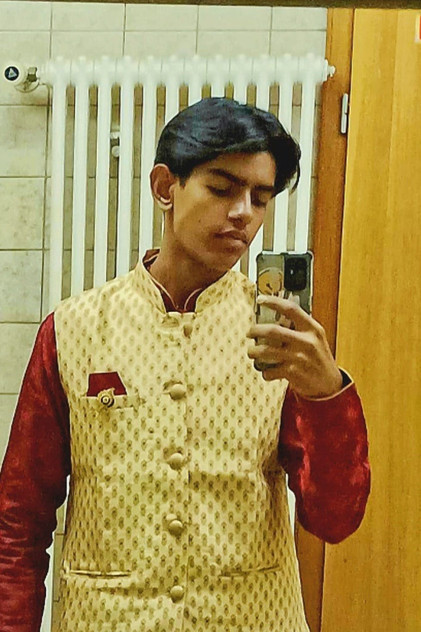 Dhruv „Modho“ Modha