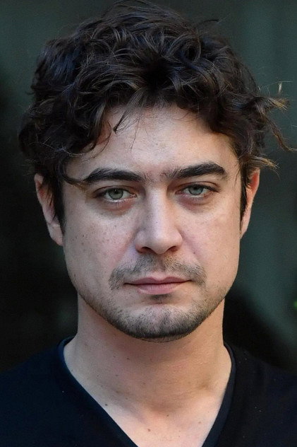 Riccardo Scamarcio - 9