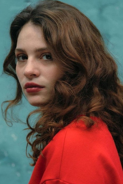 Lara Tremouroux photo 5