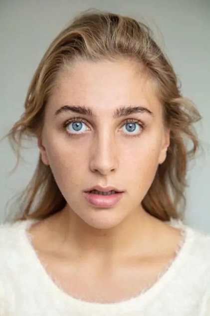 Ella Lily Hyland - 3