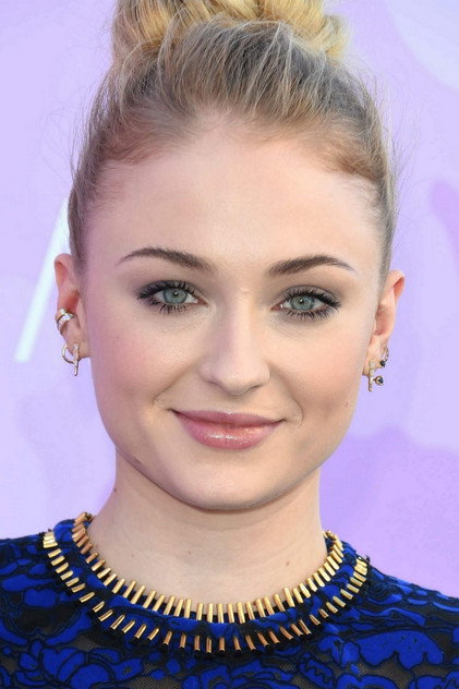 Sophie Turner - 12