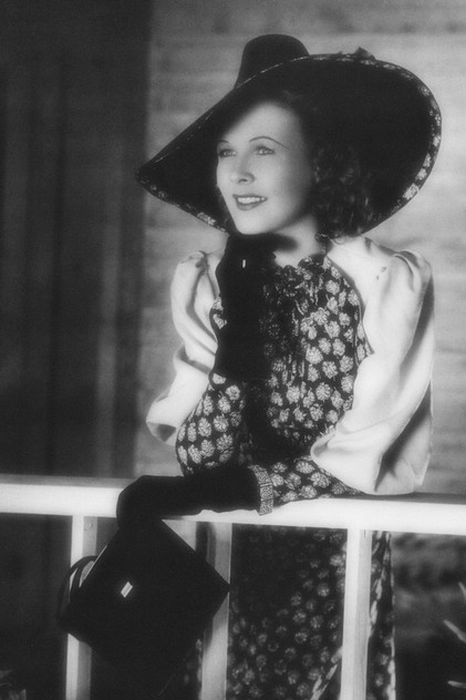 Wendy Barrie - 4