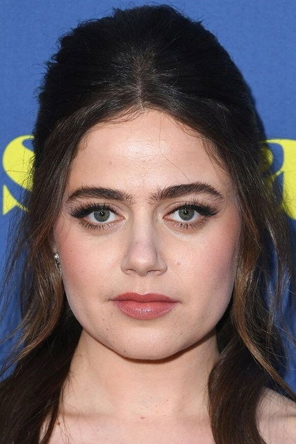 Molly Gordon - 9