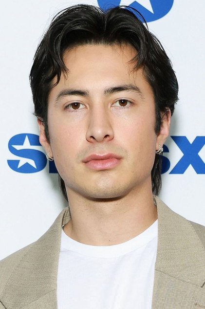 Hudson Williams photo 6