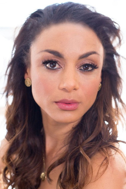 Sonia Gray photo 2