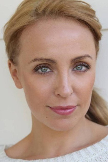 Julie R. Ølgaard - 8