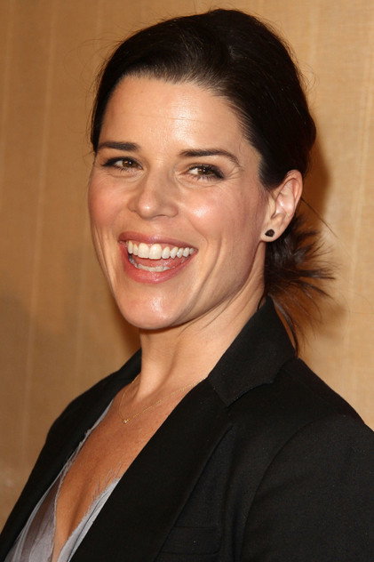 Neve Campbell - 8