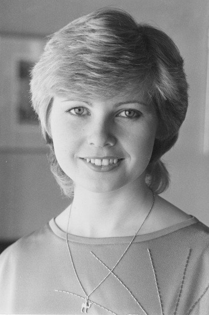 Dee Hepburn - 2