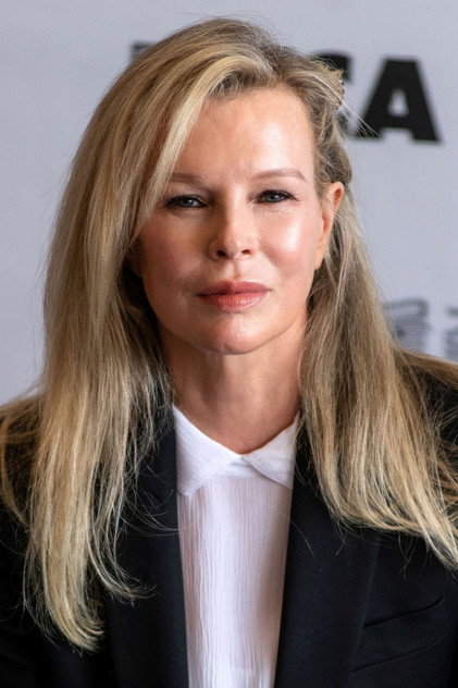 Kim Basinger - 5