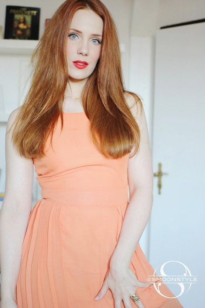 Simone Simons photo 2