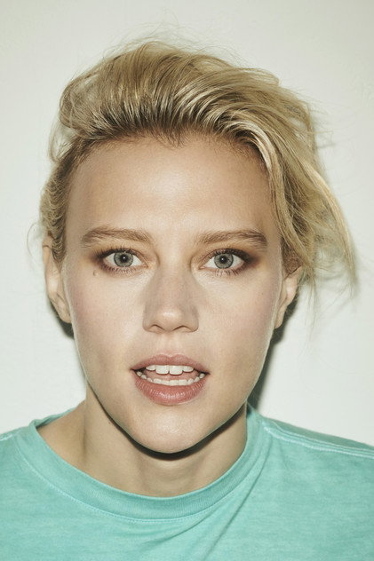 Kate McKinnon - 4