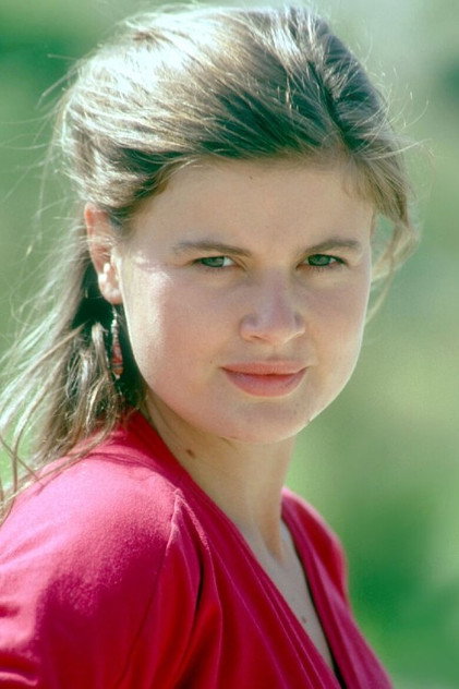 Sophie Aldred - 4
