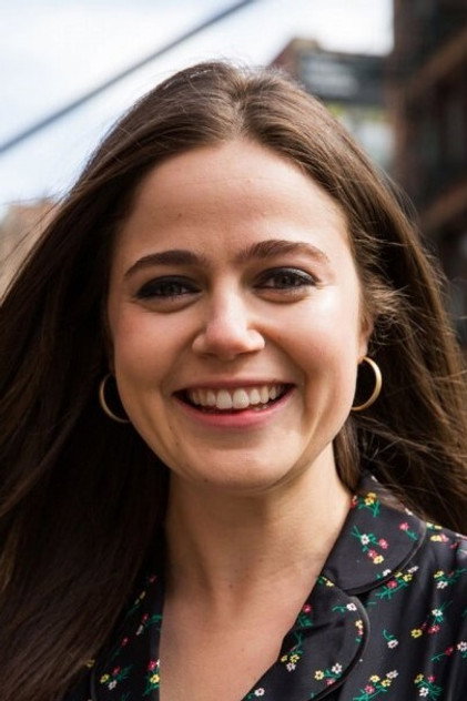 Molly Gordon - 8