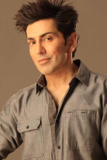 Faakhir Mehmood headshot
