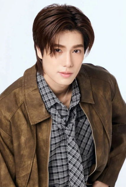 Foto Phuwin Tangsakyuen