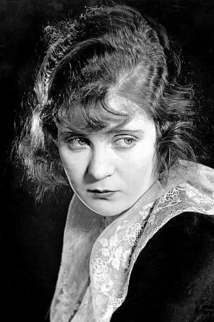Mae Marsh - 6