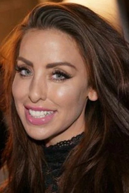 Sarah Louise Christiansen photo 7