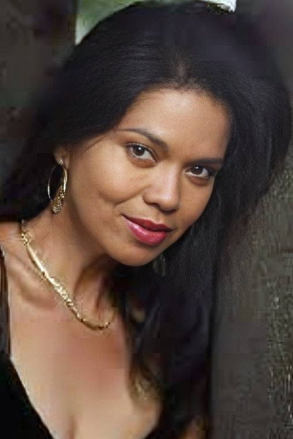 Myra Manibog photo 2