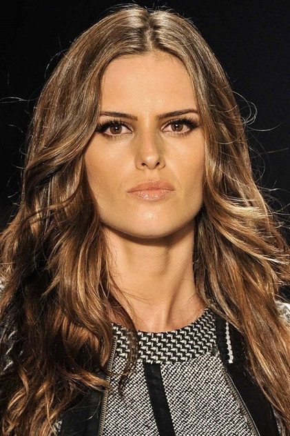Izabel Goulart - 4