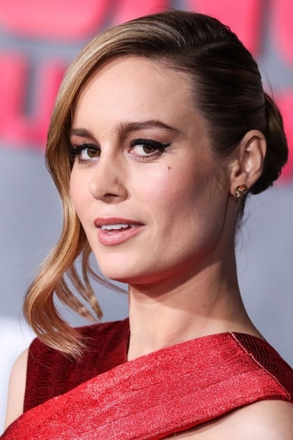 Brie Larson - 9