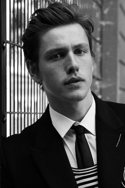 Harris Dickinson - 16