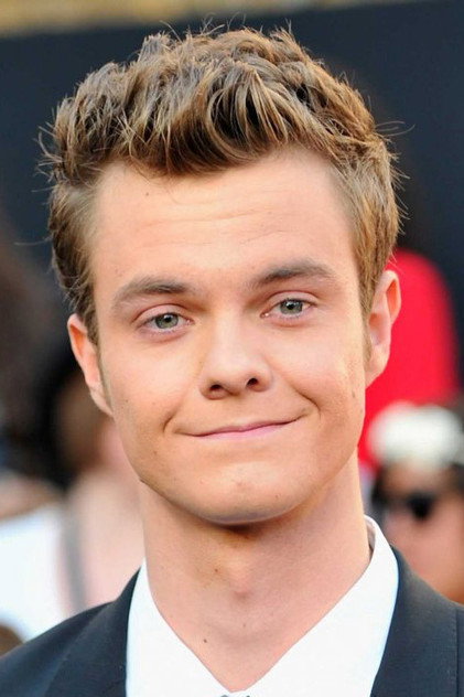 Jack Quaid - 4