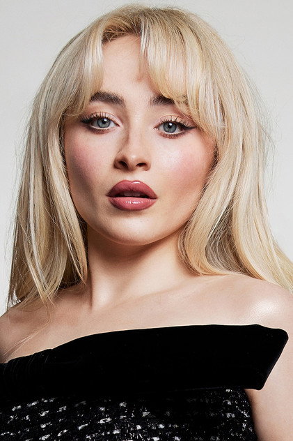 Sabrina Carpenter photo 18