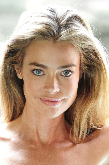Denise Richards - 15