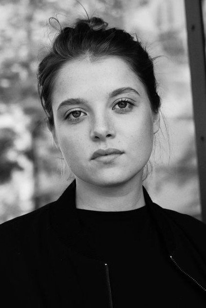 Jella Haase - 6