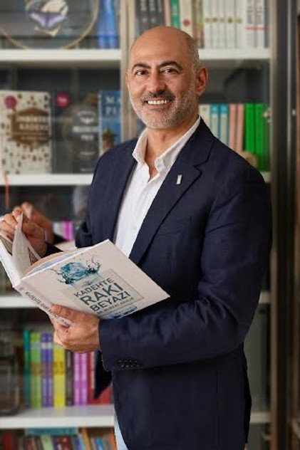 Dr. Burkay Adalığ